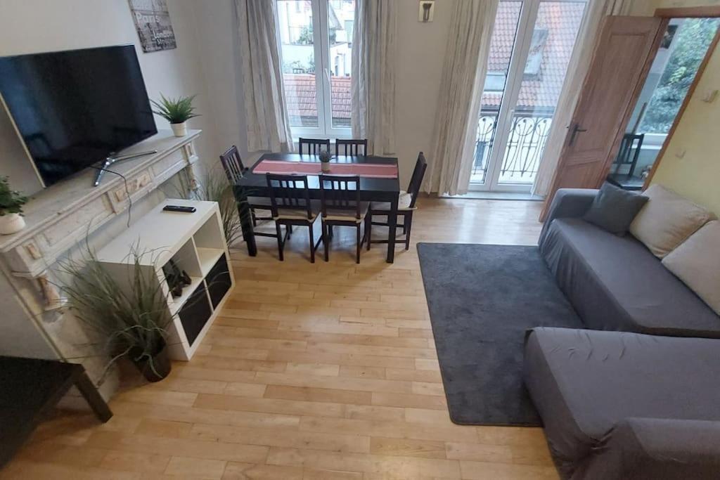 Charming 1-Bedroom Apartment Bruxelles Eksteriør billede